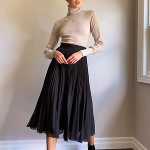Aritzia Twirl Skirt